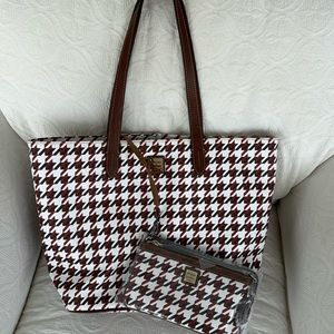 Brand new Dooney and Bourke Shoulder bag and wristlet.